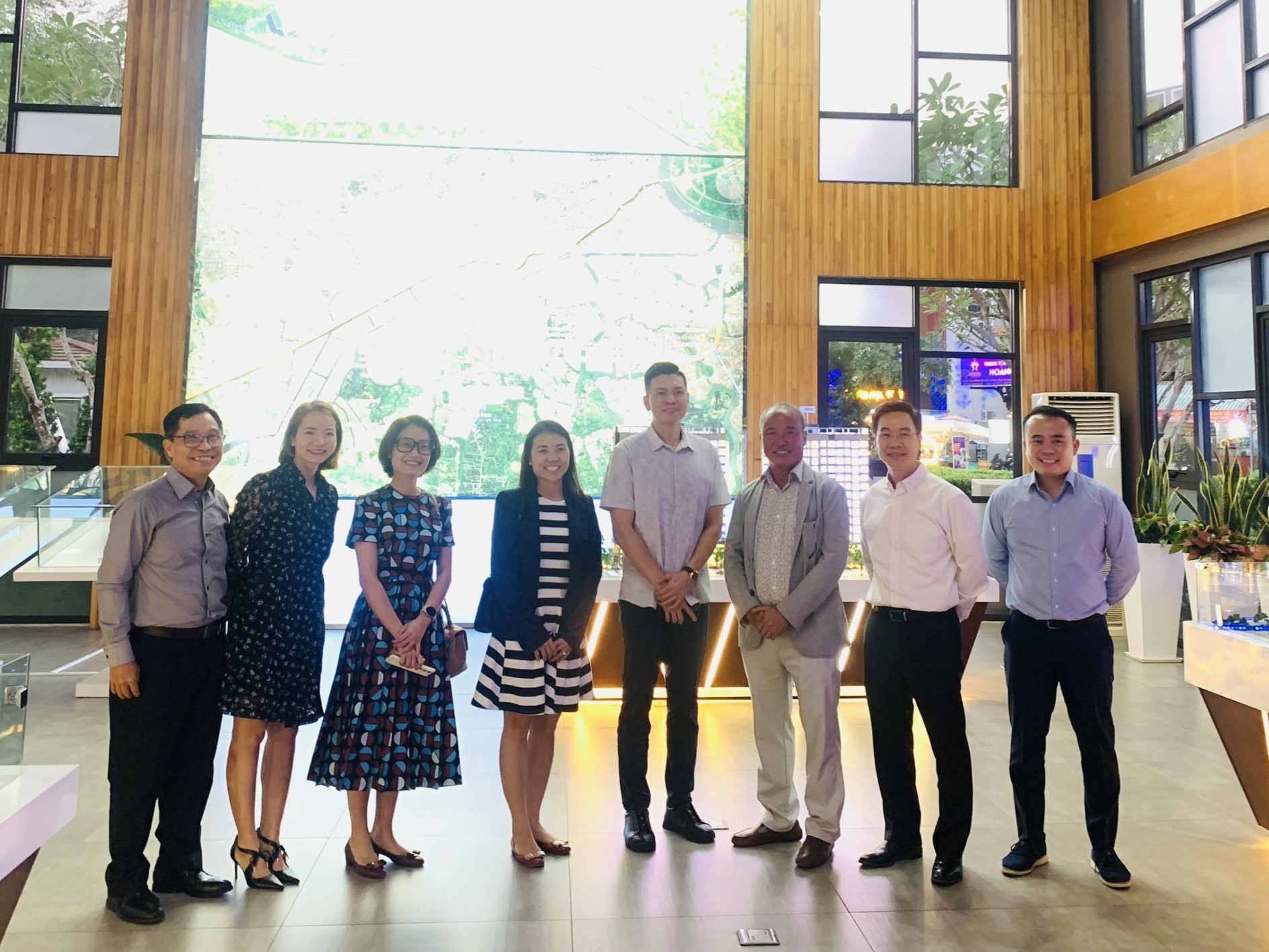 Nam Long Group welcomed Sembcorp (Singapore) to visit and discuss about future opportunities